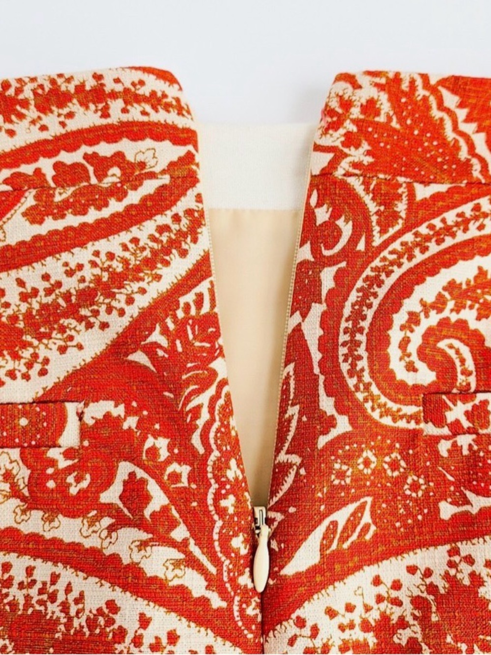 Jcrew Orange & White Paisley Pencil Skirt, size 6 - Picture 2 of 3